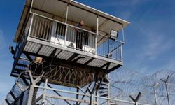 The Guardin, işgal hapishanesinde Filistinlilere yönelik yeraltı işkencelerini ortaya çıkardı