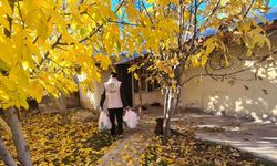 Umut Kervanı’ndan Muradiye’de yardım dağıtımı