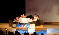 Van'da üniversite ve ortaokul öğrencilerinden Gazze için etkileyici tiyatro