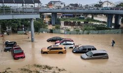 Vietnam'daki sellerde ölü sayısı 72'ye yükseldi