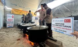 Yetimler Vakfı hayırseverlerin sofralarını Gazze'ye taşımaya devam ediyor