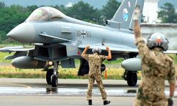 Almanya, Polonya'ya asker ve Eurofighter savaş uçağı konuşlandırdı
