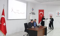 Batman'da muhtarlara sağlık hizmetleri hakkında bilgilendirme yapıldı