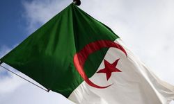 Cezayir Parlamentosu Fransız sömürgeciliğini suç sayan yasayı onayladı