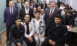 Diyanet İşleri Başkanı Arpaguş, Hatay’da gençlerle buluştu