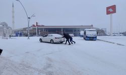 Diyarbakır’da karla mücadele yetersiz kaldı, ulaşım aksadı