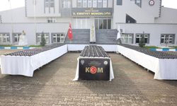 Düzce’de durdurulan 2 araçtan 46 bin 655 tabanca parçası çıktı: 6 gözaltı