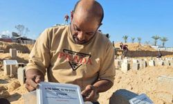 Gazze’de 300’den fazla kimliği belirsiz Filistinli toprağa verildi