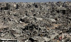 Gazze'de ateşkes sonrası planlı yıkım sürüyor