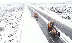 Karayolları, yoğun kar ve buzlanmaya karşı tüm önlemleri aldı