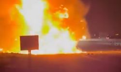 Mardin’de soğan yüklü tır seyir halindeyken alevlere teslim oldu 