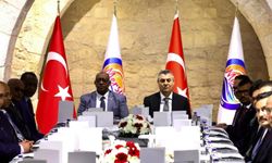 Mersin Valisi Atilla Toros, Sudan Kızıldeniz Eyaleti Valisi’ni Kabul Etti