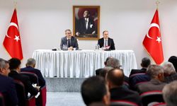 Mersin Valisi Atilla Toros, Toroslar ilçesi muhtarlarıyla bir araya geldi