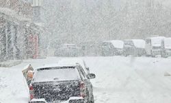 Şırnak’ta yollar buz pistine döndü