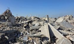 UNRWA: İşgalcilerin elinde Gazze'ye 3 aylık gıda yardımı yapabilecek 6 bin tır bulunuyor