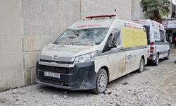 Yakıt engeli hastaneyi karanlığa gömdü: Gazze'deki El-Avde Hastanesi elektriksiz kaldı