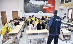 Yeşilyurt'ta öğrencilere uygulamalı deprem eğitimi