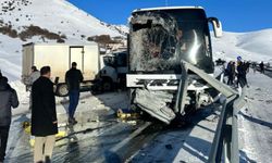 Ağrı’da zincirleme trafik kazası: 6 yaralı