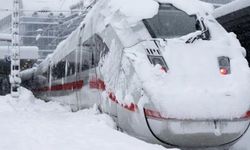Almanya'da etkili olan Elli Fırtınası ulaşımda aksamalara yol açtı 