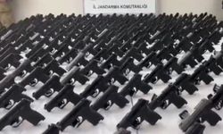 Antalya’da 393 ruhsatsız tabanca ele geçirildi