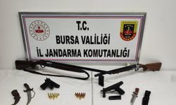 Bursa'da ruhsatsız silah operasyonu: 2 gözaltı