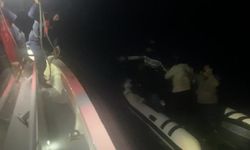 Çanakkale açıklarında 8 düzensiz göçmen kurtarıldı