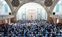 Cuma hutbesi: Dünya ve ahiretin huzuru namaz