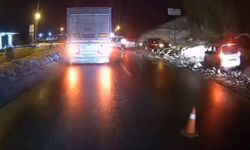 Diyarbakır'da 3 aracın karıştığı zincirleme kazada 2 kişi yaralandı