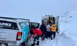 Diyarbakır’da yoğun kar yağışı sırasında acil hastalara müdahale edildi