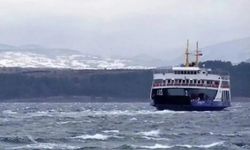 Fırtına nedeniyle Gökçeada ve Bozcaada feribot seferleri iptal edildi