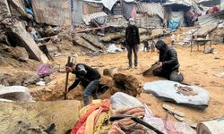 Gazze'de 100 günlük ateşkesin maskesi düştü: Soykırım devam ediyor