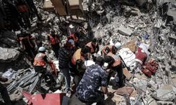 Gazze'de can kaybı 71 bin 562'ye yükseldi
