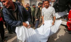 Gazze'de şehit sayısı 71 bin 412'ye yükseldi