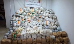 Hakkari'de 860 kilogram uyuşturucu madde ele geçirildi