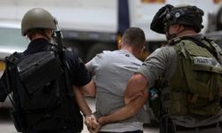 İşgalciler Filistinli 13 genci esir aldı