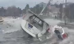 İstanbul’u lodos vurdu: Tekneler parçalandı