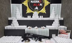 İzmir'de  8 bin uyuşturucu hap ele geçirildi: 1 tutukala