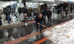 Kar yağışı esnafı olumsuz etkiledi