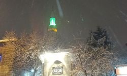 Kar yağışı Şanlıurfa'nın tamamını etkisi altına aldı: Valilikten buzlanma uyarısı