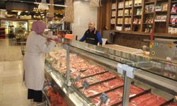 Kırmızı et alamayan vatandaş tavuk ve balığa yöneliyor