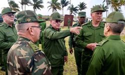 Küba'da askeri tatbikat hareketliliği!