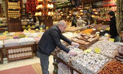 Kuruyemiş fiyatları cep yakıyor: Alışverişler gramla yapılıyor