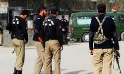 Pakistan'da hırsızlık çetesine baskın: 6 ölü