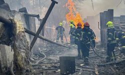 Rusya Kinjal hipersonik füzeleri ile Ukrayna'daki askeri tesisleri vurdu