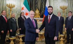 Şara ve Putin, Kremlin’de geniş kapsamlı bir toplantı gerçekleştirdi