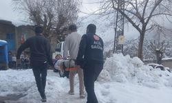 Siirt’te karla mücadele ekipleri acil vakalar için seferber oldu