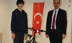 Şırnak'ta Kırk Hadis-i Şerif Ezberleme Yarışması'nda dereceye girenler ödüllendirildi