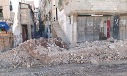 Siyonist işgalciler Filistinlilere ait evleri yıkmaya devam ediyor