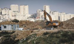 Siyonist rejim, Kalendiya ve Kafr Akab'a saldırdı