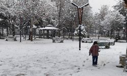 Ülke genelinde yağış, fırtına, buzlanma ve çığ uyarısı